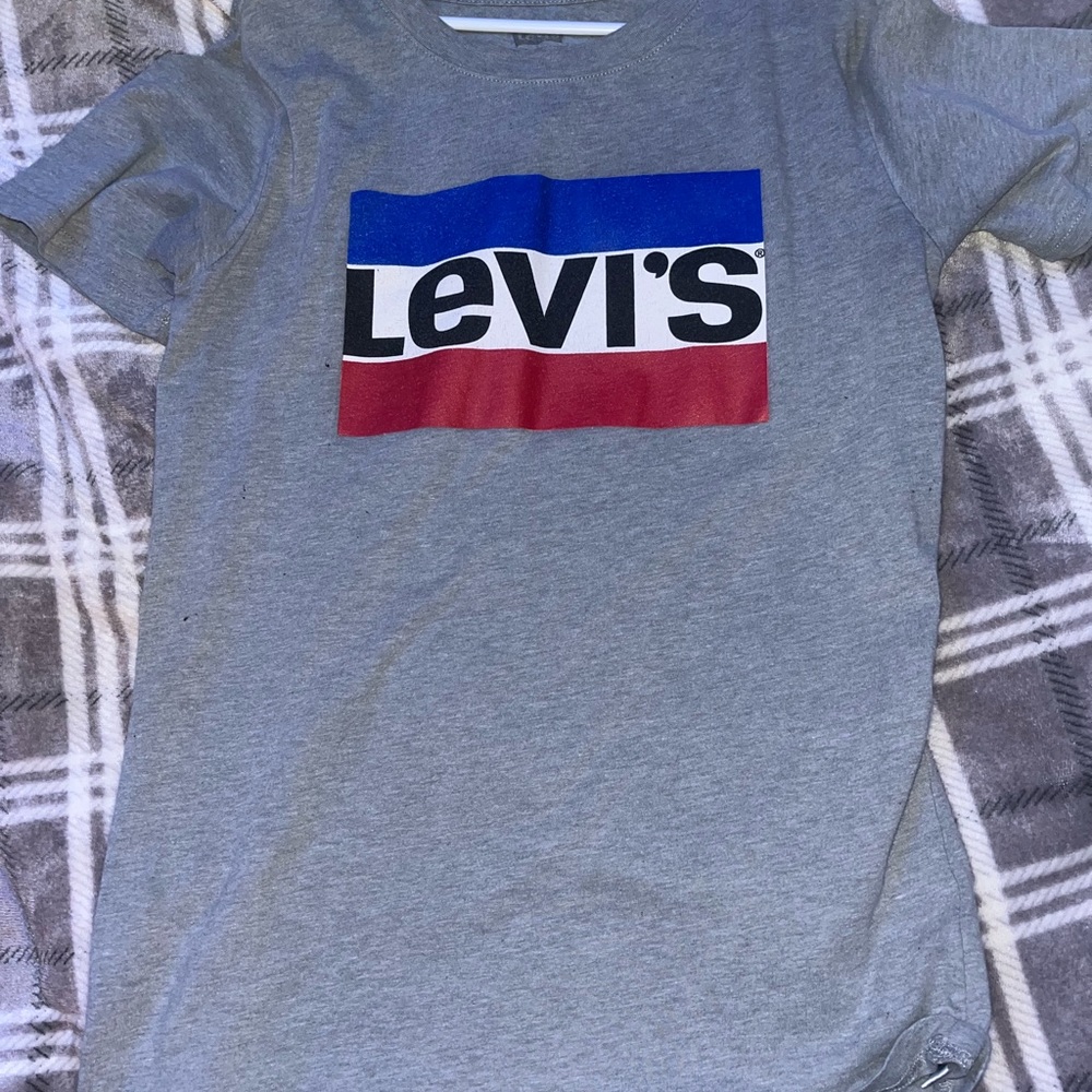 Boys Levi’s shirt